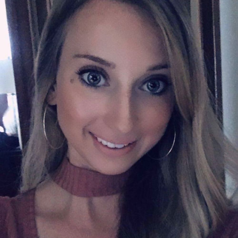 Meet your Posher, Elena